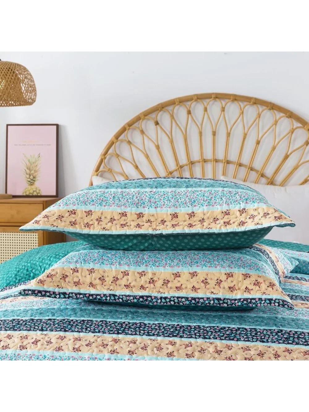 Floral King Quilt Set - 3 Piece Lightweight Microfiber Bedspread Coverlet for